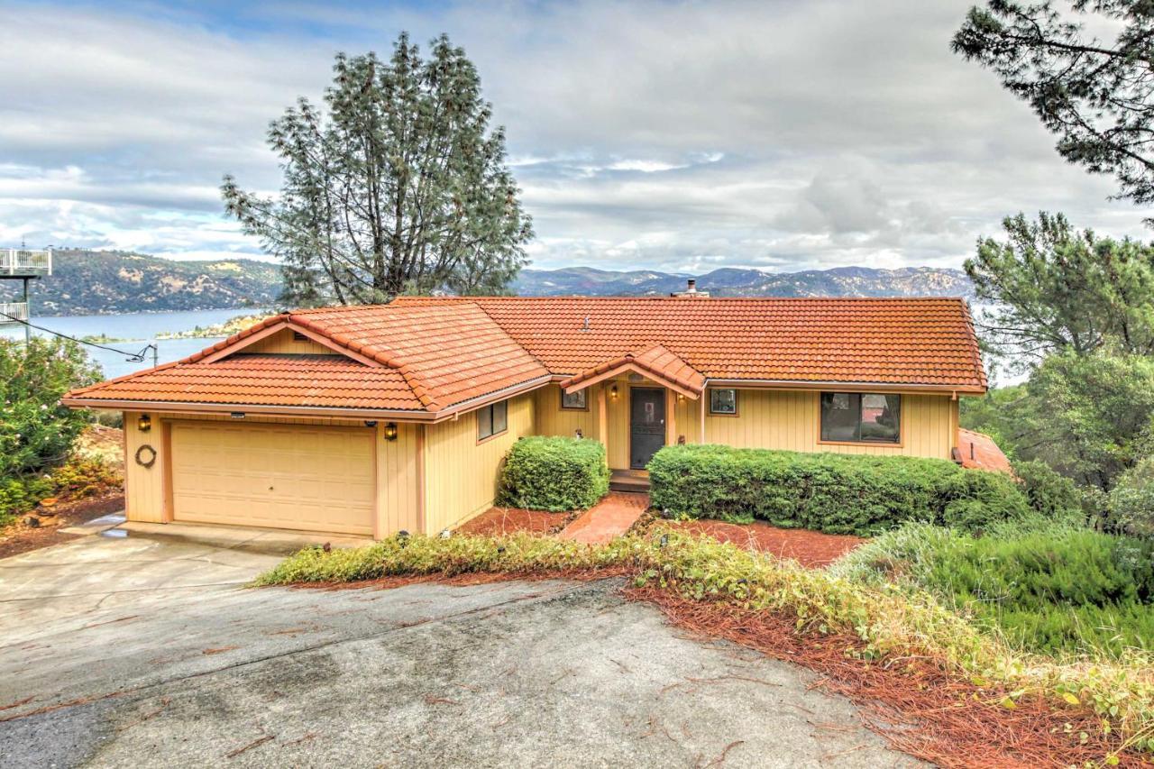 Spacious Kelseyville Home With Large Lakefront Deck! Екстер'єр фото